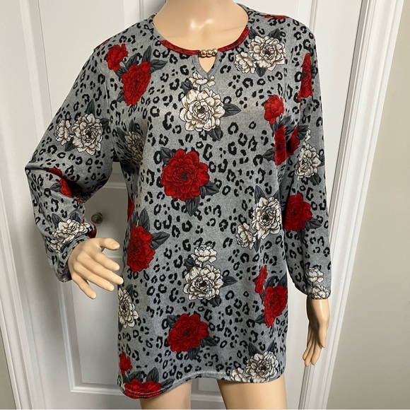 Grey & red floral print long sleeve top with leopard print background - Picture 1 of 8
